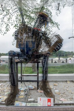     Rostov-on-Don, Rusya-Temmuz 06.2014: Gezinti güvertesinde duran sanat eseri 