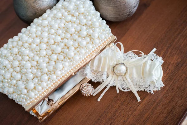 Composition Bridal Garter Purse Decorated Artificial Pearls — Stock Photo, Image