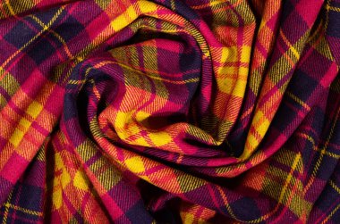 İskoç tartan katlanmış kumaş üzerine desen. Kırmızı ekose arka plan yazdırma