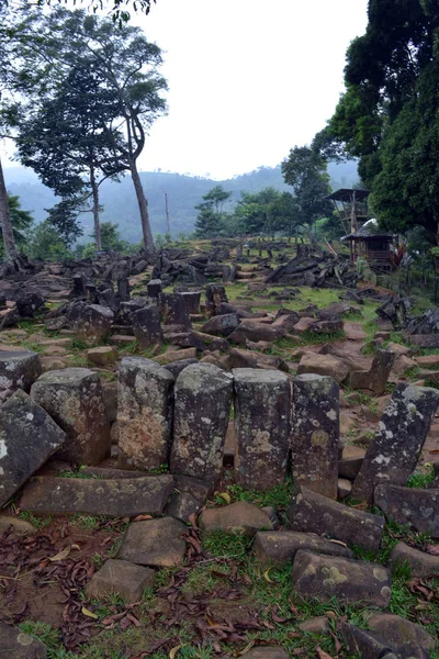 Megalitické lokality v západní Jáva, Indonésie. Má tisíce — Stock fotografie