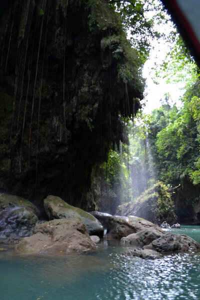 Вид вокруг Зеленого Каньона, Пангандаран, Западная Ява. Река
 