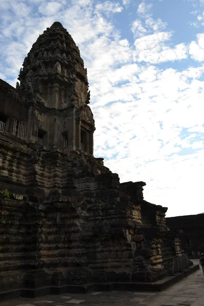 La vista alrededor de Angkor Wat. Un destino esencial en South Ea —  Fotos de Stock