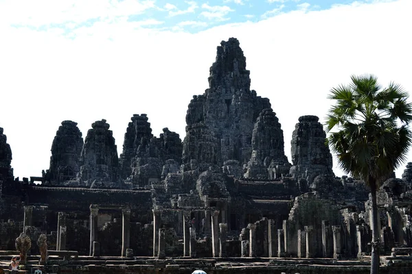 Widok całego kompleksu świątyni Bayon, - Angkor Wat. Można zobaczyć — Zdjęcie stockowe