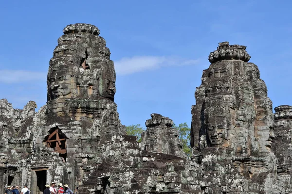 Het zicht rondom Bayon tempelcomplex in Angkor Wat, Cambodia. Het — Stockfoto