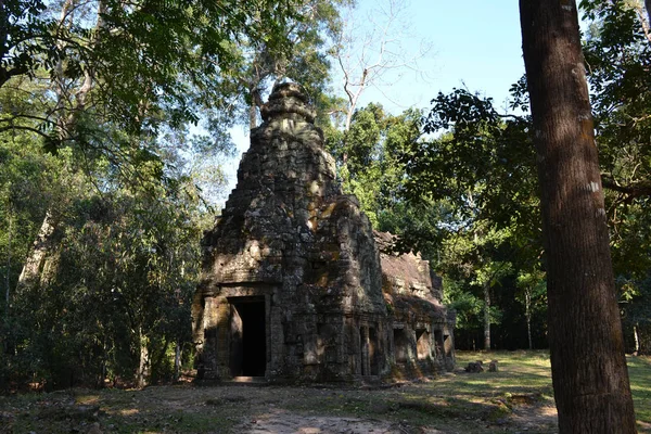 Chata jako chrám kolem Angkor Wat komplexu v Siem Reap, Cambod — Stock fotografie
