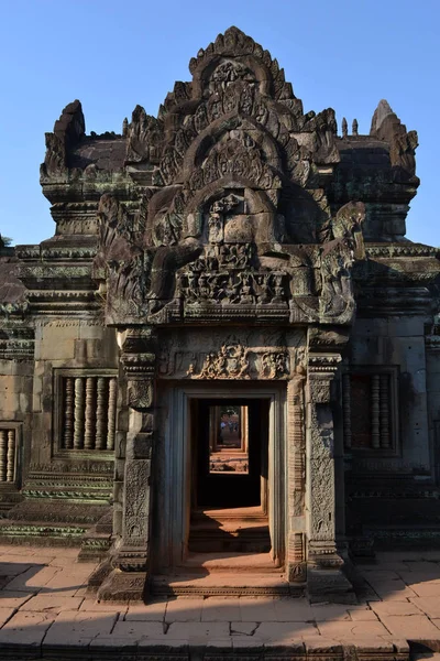 Mais perto do templo em torno de Banteay Srei ainda em Siem Reap - Ca — Fotografia de Stock