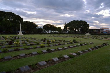 Kanchanaburi, Tayland için savaş mezarlığı. Reachab yerdir