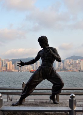 Bruce Lee heykeli Hong Kong 'da