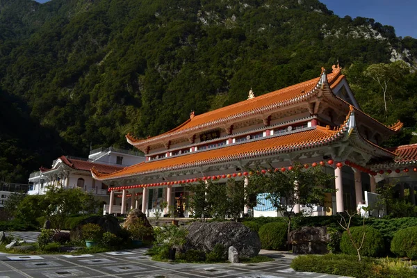 Hsiang-Te Tapınağı Tayvan ortasında Taroko Milli Parkı — Stok fotoğraf