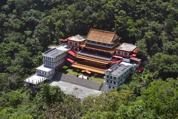Chan Guang tapınak Taroko Milli Parkı'nda — Stok fotoğraf