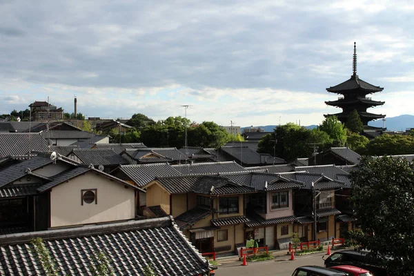 La zona residencial (y tradicional) de Kyoto, Japón — Foto de Stock