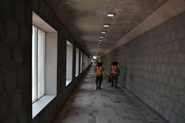 Una calle vacía en Seúl por la mañana. Pic fue tomada en agosto — Foto de Stock