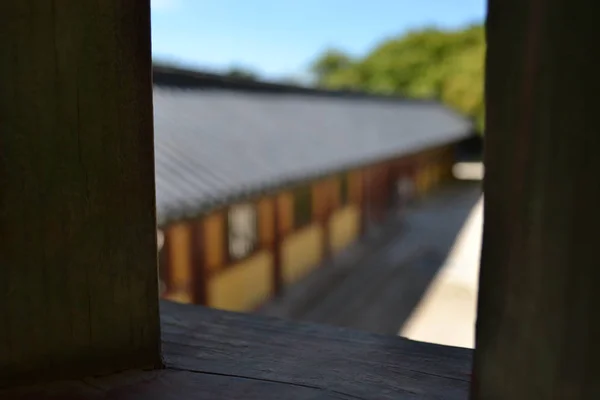 A quick peek into the Bulguksa Temple. Pic was taken in August 2 — Stock Photo, Image