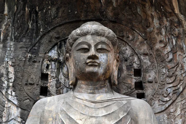 Głównym posągu Buddy w okolicy: jaskinie dziesięciu tysięcy buddów na wzgórzu. Pic — Zdjęcie stockowe