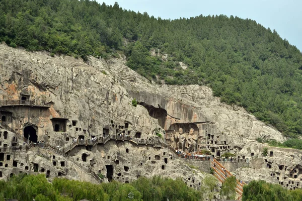 Far-away look on Longmen Grottoes. Pic was taken in September 20 — Stock Photo, Image