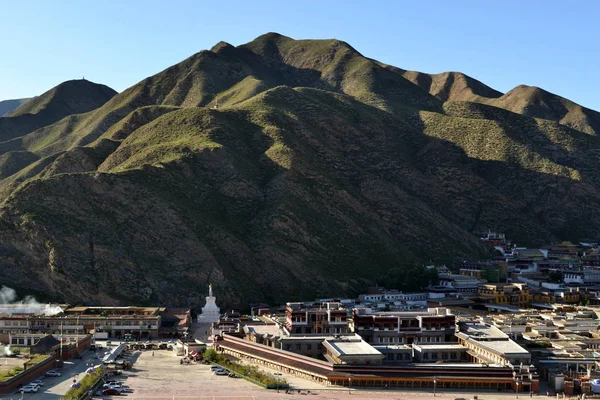 Blick auf xiahe oder labrang in amdo tibet — Stockfoto