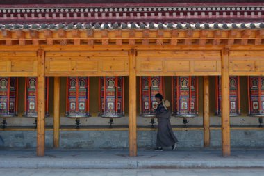 Xiahe, yok Tibet, Çin Labrang çevresinde yaşam. Hacılar ar