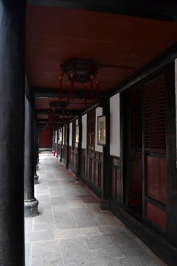 Chengdu'nın en ünlü tapınağı (Wenshu Mon çevresinde mimarisi