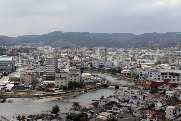 De weergave van Karatsu stad van het kasteel. Het gelegen aan de se — Stockfoto