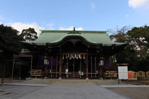 Traducción: "Santuario Karatsu". La situación en torno —  Fotos de Stock