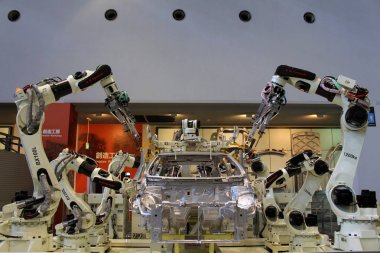 Çeviri: Sergiler Toyota modelleri ve üretim sistemleri