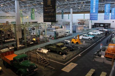 Çeviri: Sergiler Toyota modelleri ve üretim sistemleri