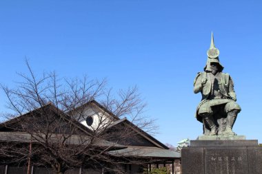 Nagoya yakın bir Park'ta bir Japon savaşçı (?) heykeli