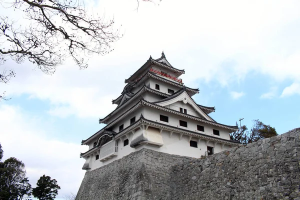 Castillo de Karatsu (Karatsu-jo), que se encuentra junto al mar — Foto de Stock