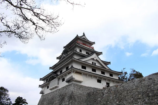 Karatsu hrad (Karatsu-jo), který se nachází u moře — Stock fotografie