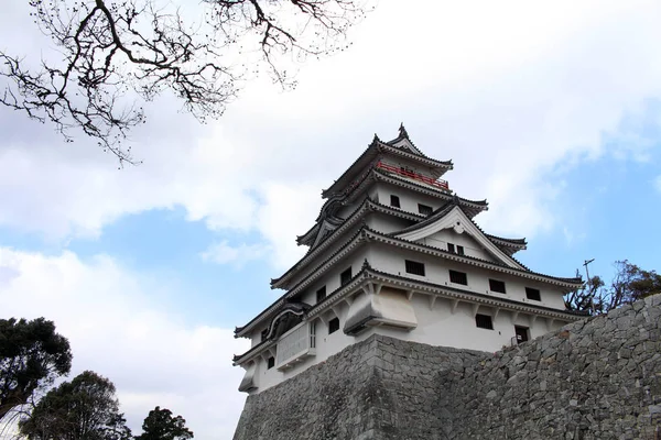 Karatsu hrad (Karatsu-jo), který se nachází u moře — Stock fotografie