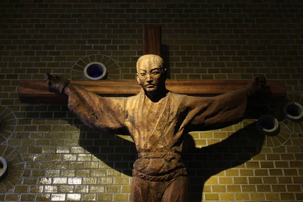 Het Kruis van St. Paulus Miki (?) in het museum van 26 martelaren — Stockfoto