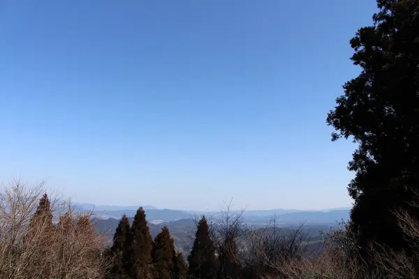 Onechi 宮と丘の上からの自然観 — ストック写真