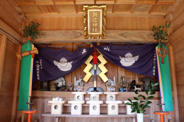 Переклад: вівтар "Onechi shrine" в Mt. Onechi в Iizuk — стокове фото