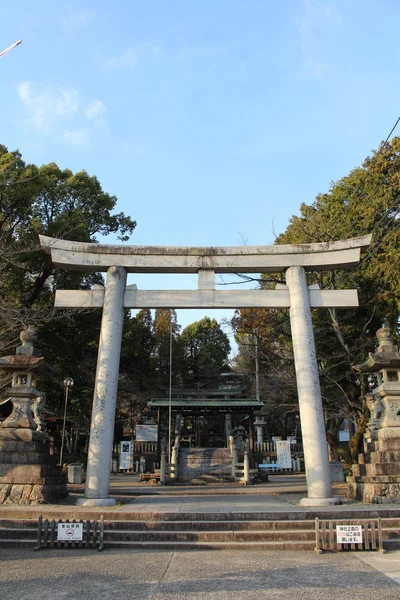 Traduzione: Il cancello del santuario scintoista a Inuyama, Giappone — Foto Stock