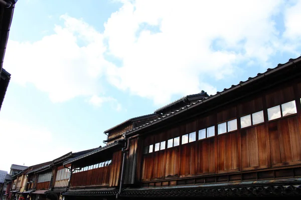 Higashi chaya, eine Art Altstadt von kanazawa, die auch bei Touristen beliebt ist — Stockfoto