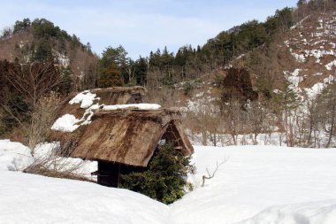 Dünya mirası, Shirakawa-go hangi evler sno tarafından karşılanmaktadır