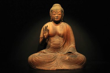 Tokyo Ulusal Müzesi'nde sergilenen Buda heykelleri.