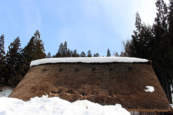 La herencia de mundo, Shirakawa-go durante el invierno en Japón — Foto de Stock