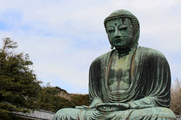 Fordítás: A nagy Buddha a Kamakura, vagy "Kotoku-ban" — Stock Fotó