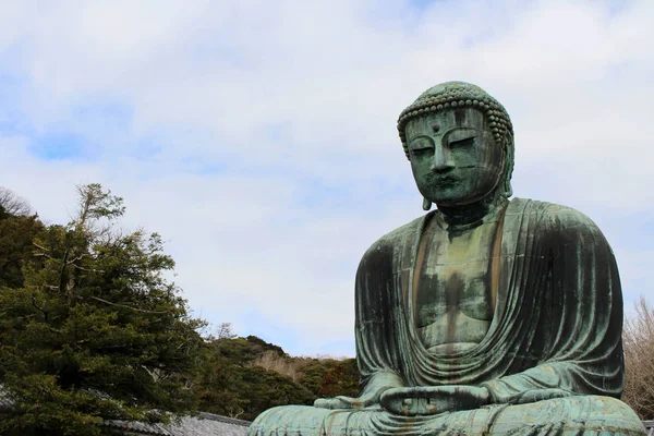 Vertaling: De grote Boeddha van Kamakura, of "Kotoku-in" — Stockfoto