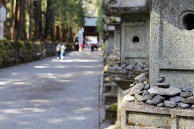 Kayalar ve compl içinde toros (Futarasan tapınak aydınlatma)