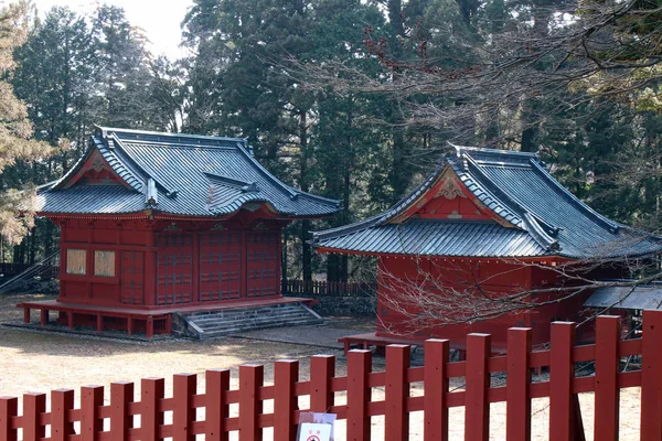 Die Tempel um nikko herum, bevor sie den toshogu-Tempel erreichen - der — Stockfoto