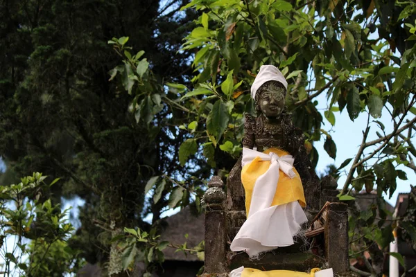 La estatua alrededor de Pura Ulun Danu Batur en Bali . — Foto de Stock