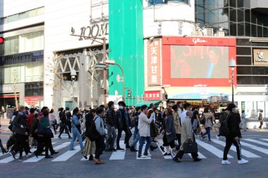 O meşhur Shibuya geçişi gündüz
