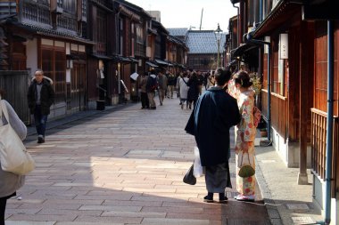Higashi Chaya, geyşa dağ bilinen, kimono giyen Çift