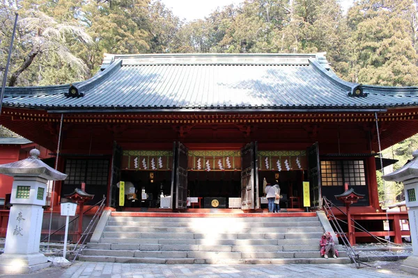 Autour du sanctuaire de Futarasan et de ses toros (éclairage), dans le complexe — Photo