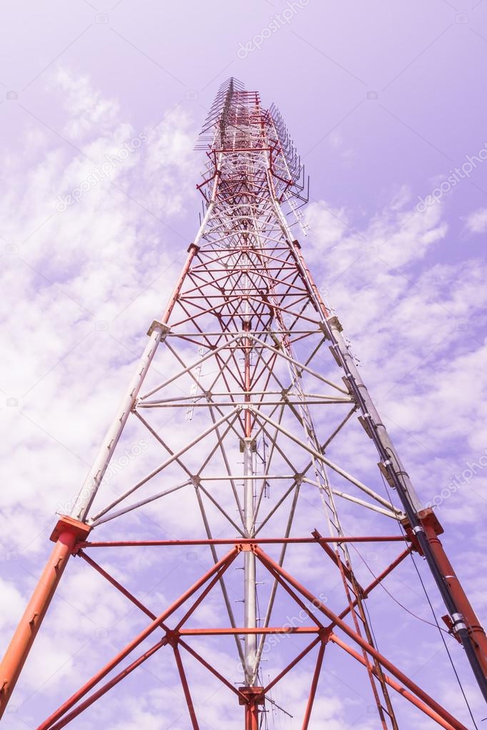 Broadcast radio tower view from bottom