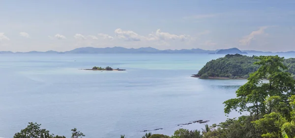 Panorama view of Phang-Nga bay with very small islands, view fr — стоковое фото