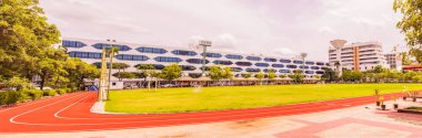 Bangkok, Tayland - 8 Temmuz 2017 : Thammasart Univerty, Commerse ve Muhasebe Fakültesi ile iç futbol sahasının Panorama görünümü