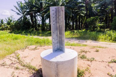 İnşaat detayları: Galvanizli yuvarlak kütük beton kolon